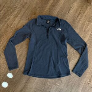 The North Face Dusty Blue Quarter Zip Fleece • Women’s size XS • NWOT